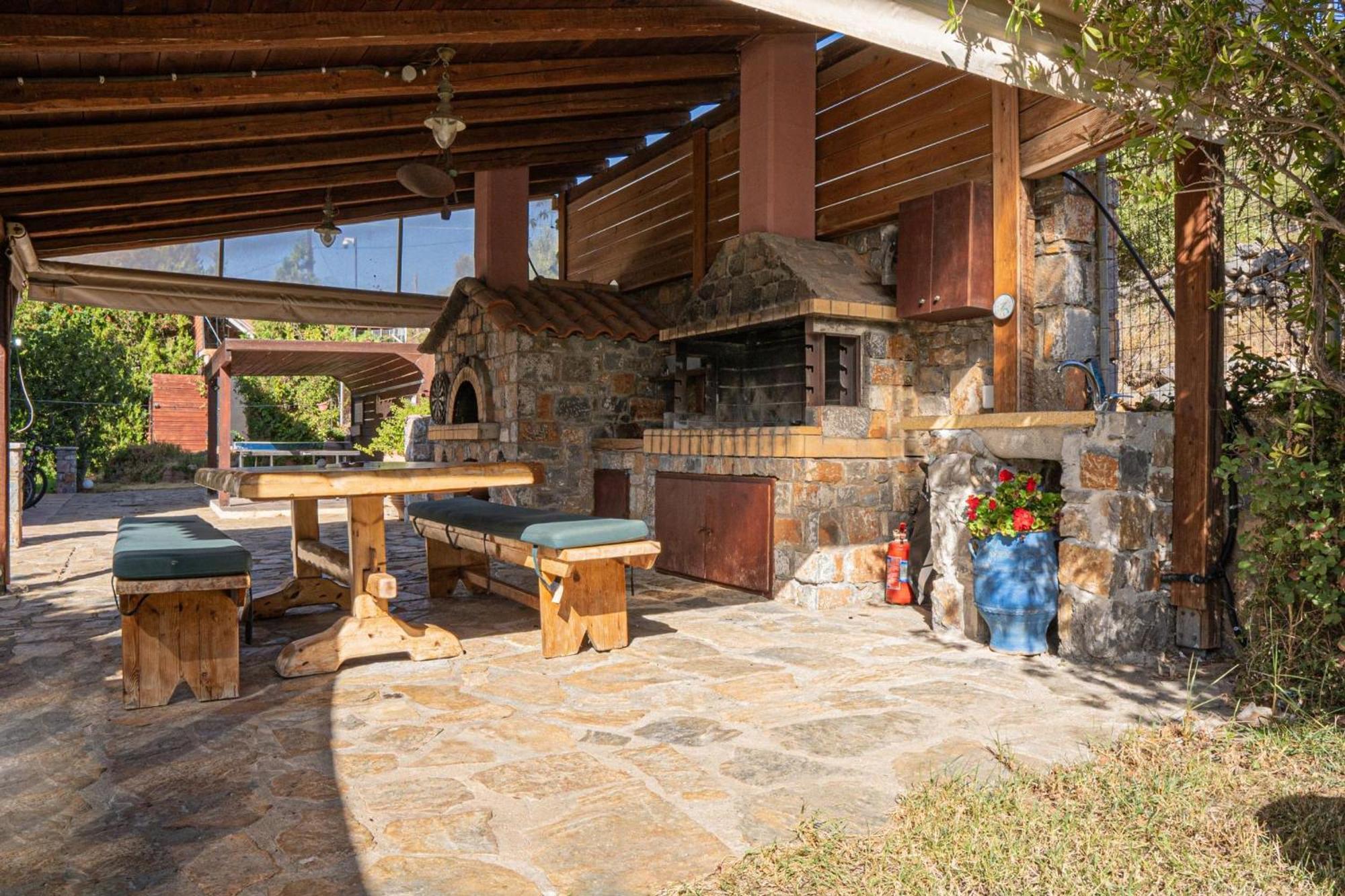 Iris Stone Built Villa Milatos Extérieur photo