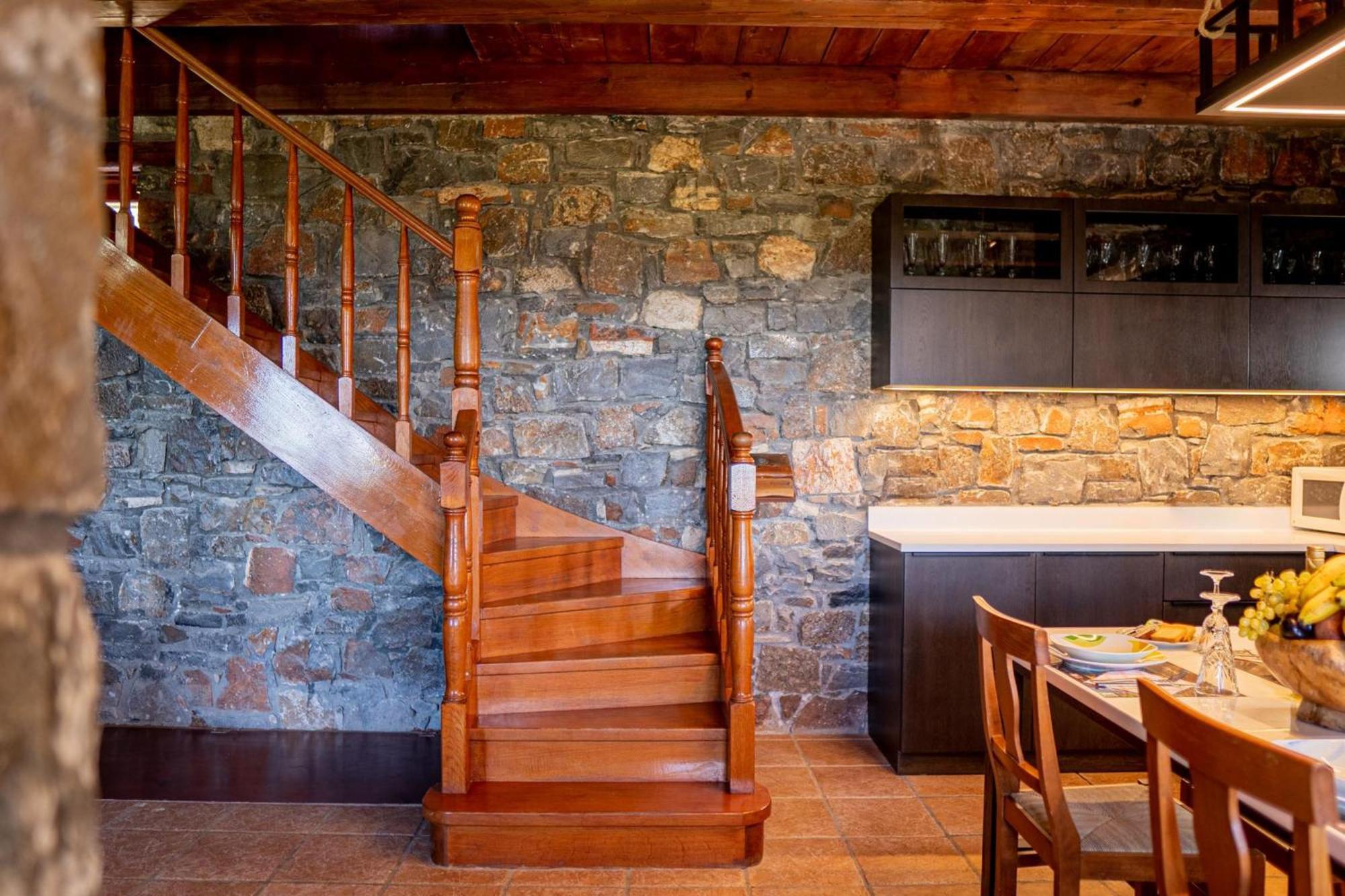 Iris Stone Built Villa Milatos Extérieur photo
